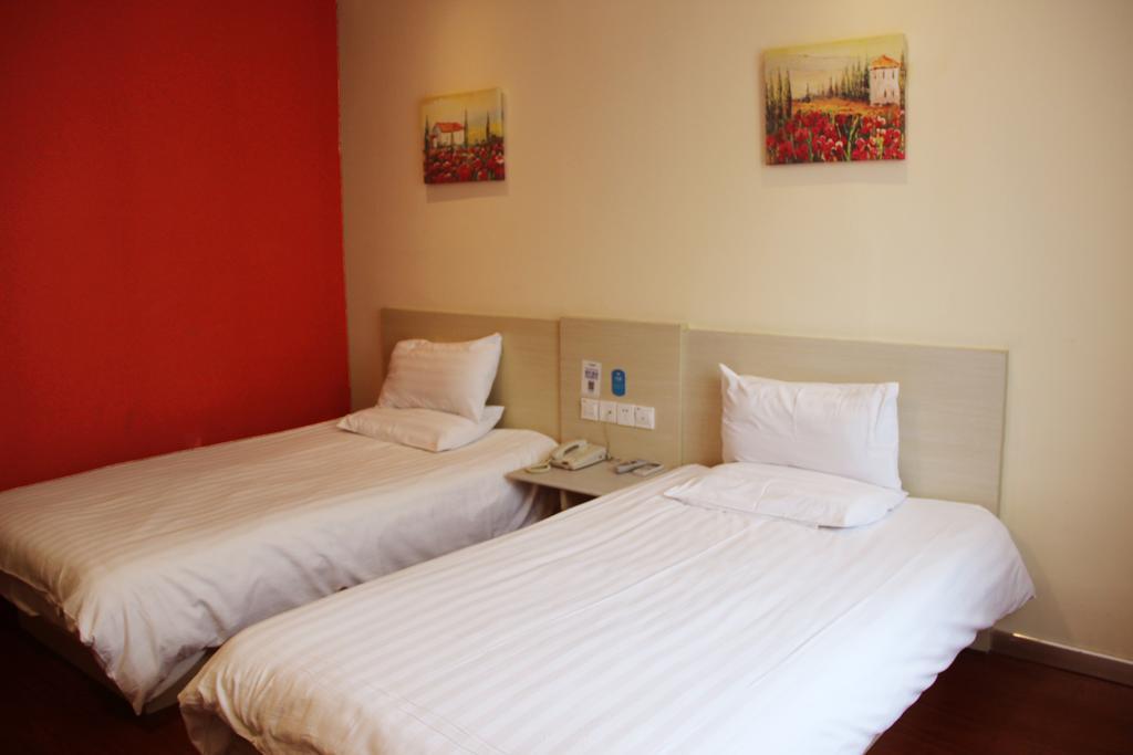Hanting Express Xinyu Xianlai Avenue Номер фото